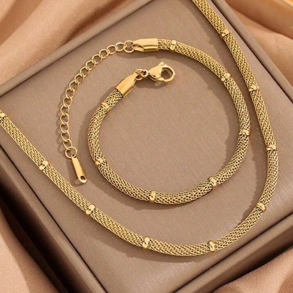 #51  Snake Chain Necklace & Bracelet Set - Picture 2 of 2